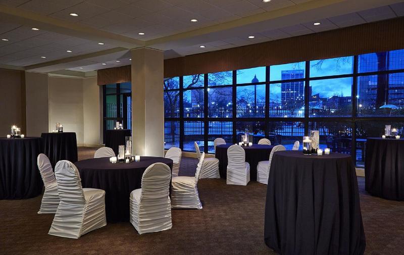 Chattanooga Marriott Downtown Экстерьер фото